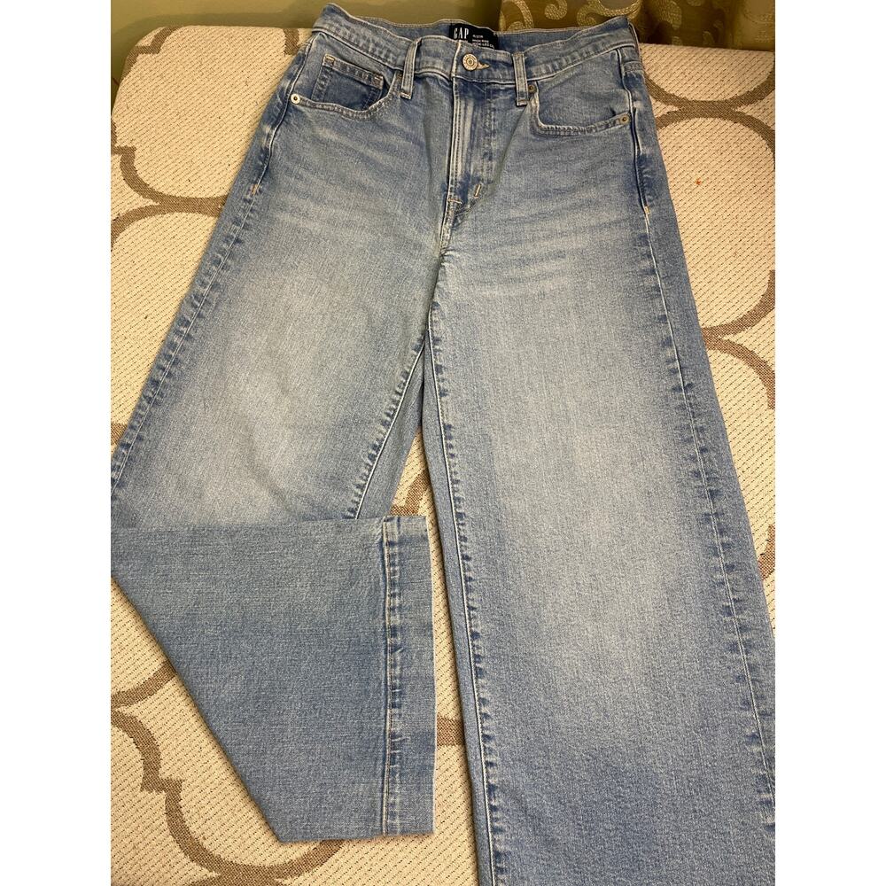 GAP denim High Rise Wide Leg Crop Light Wash Blue Jeans, size 4 - Picture 3 of 11